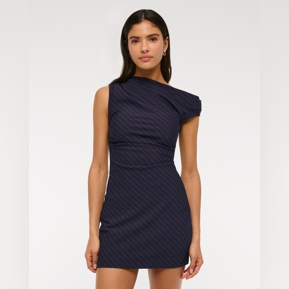 Abercrombie & Fitch Dresses & Skirts - Abercrombie and Fitch Navy Blue Striped Dress